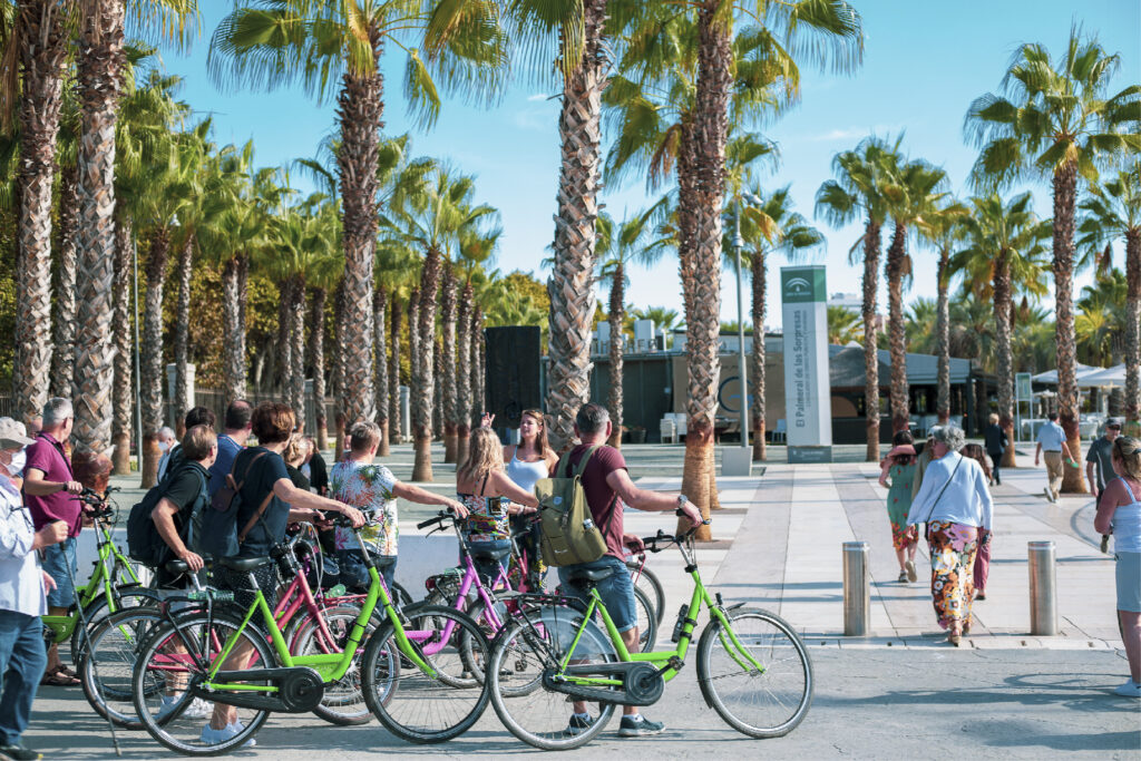 Entdecken Sie Malaga's schöne Stadt mit dem Fahrrad mit Bike Tours Malaga